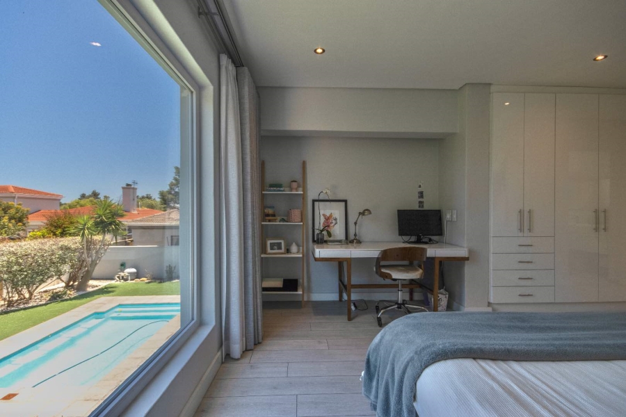 4 Bedroom Property for Sale in Sunset Beach Western Cape